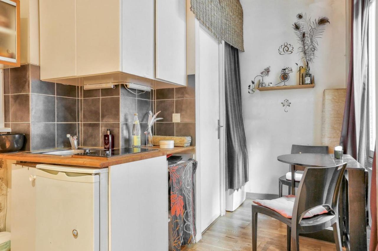 Very Well Located In Le Marais Parigi