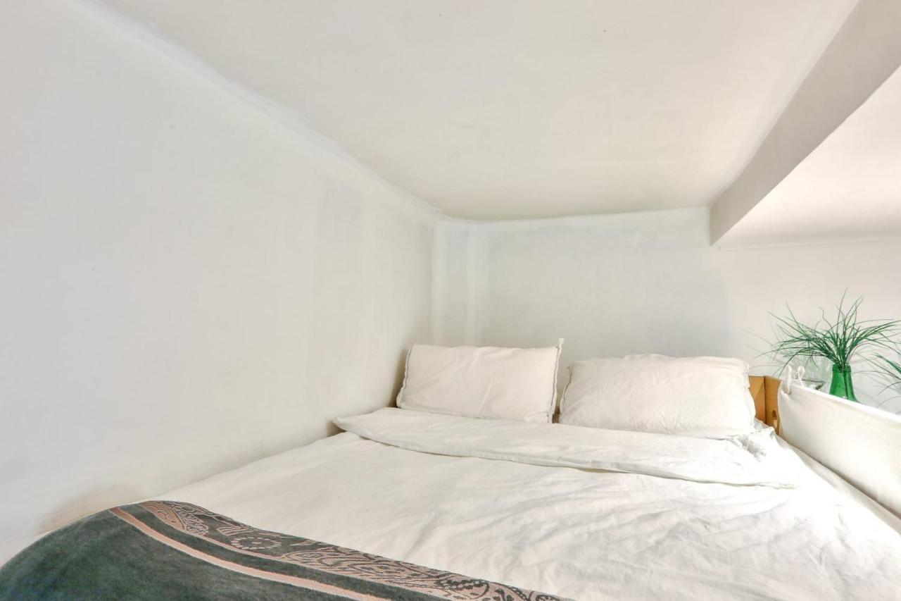 Very Well Located In Le Marais Appartamento *